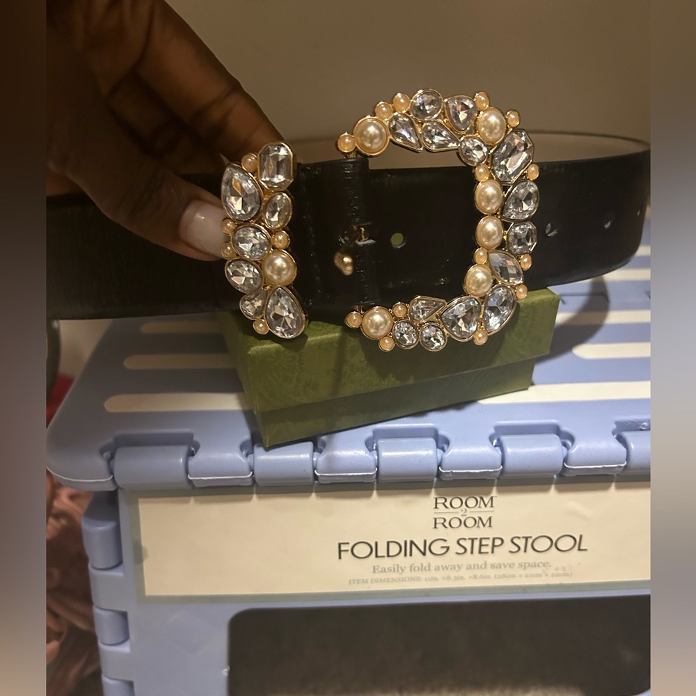 Vince Camuto Belt